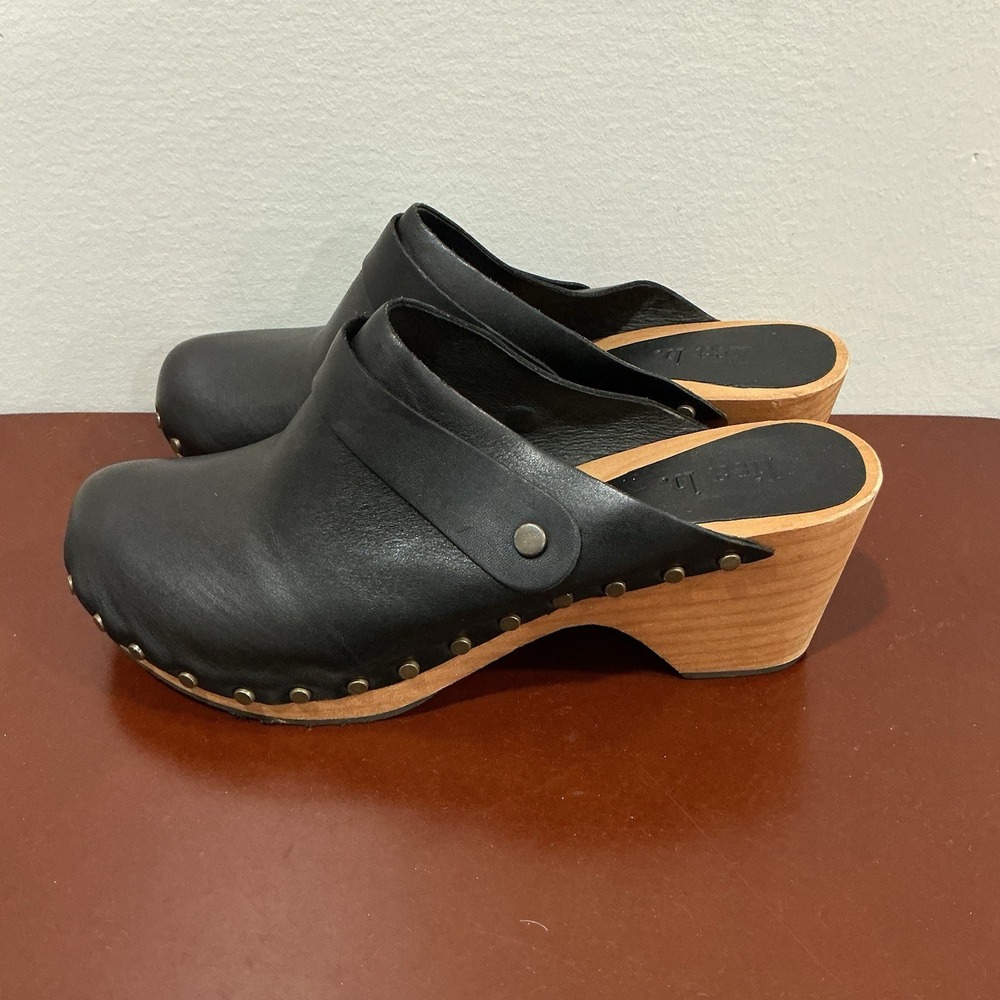 LISA B Black Leather Clog Mules with Wood Heel Boho Rivets Size EU 39 - 8.5